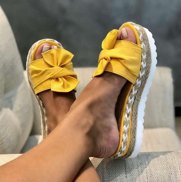 bow-knot sandals 2021 fashion slippers thick soles summer rubber platform ladies flower female floral beach shoes flip flops, Black
bow-knot sandals 2021 fashion slippers thick soles summer rubber platform ladies flower female floral beach shoes flip flops, Black