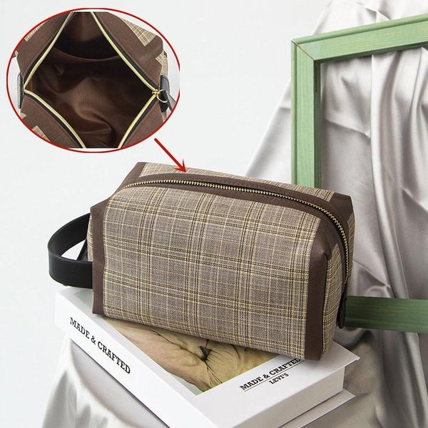 storage bags fashion cosmetic bag wear-resistant large-capacity lipstick brush pocket household debris finishing supplies accessories
storage bags fashion cosmetic bag wear-resistant large-capacity lipstick brush pocket household debris finishing supplies accessories