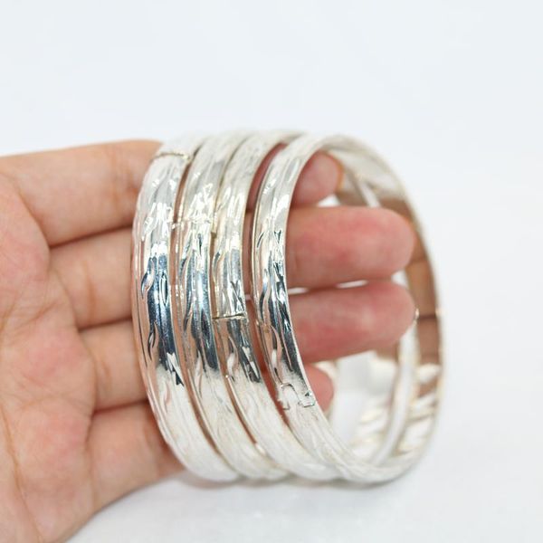 bangle 4 pçs africano prata ouro cor pulseira & branco dubai nupcial jóias presente árabe de cobre feminino, Black
bangle 4 pçs africano prata ouro cor pulseira & branco dubai nupcial jóias presente árabe de cobre feminino, Black
