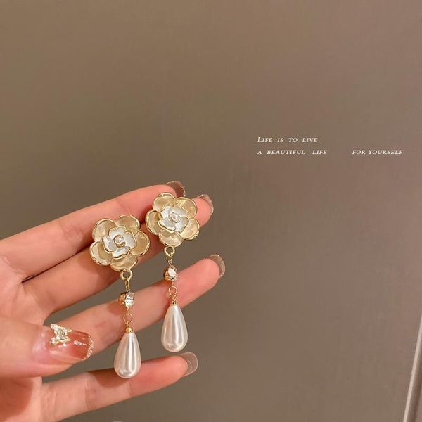 chains korean pastoral 925 silver needle mountain camellia flower earrings drop glaze pearl clear
chains korean pastoral 925 silver needle mountain camellia flower earrings drop glaze pearl clear