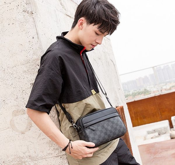 men women messenger bag purse canvas cowhide luxury designer leather handbag letter printing shoulder bags for boys girls wallets
men women messenger bag purse canvas cowhide luxury designer leather handbag letter printing shoulder bags for boys girls wallets