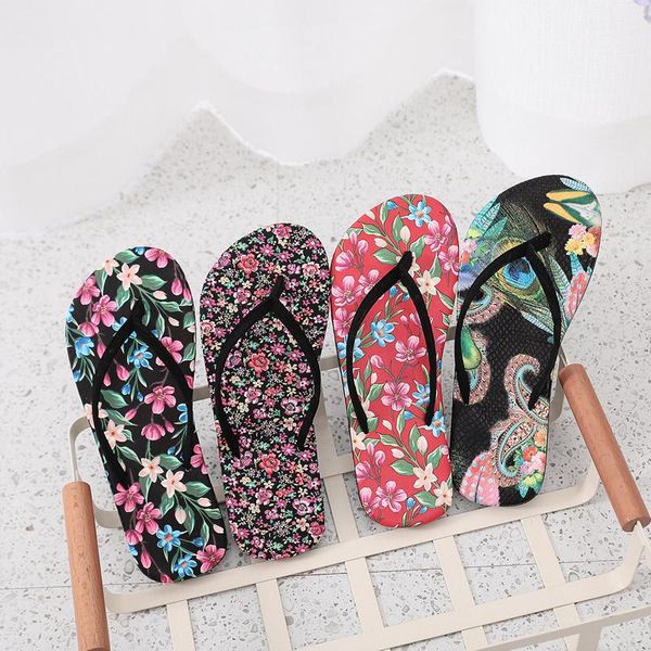 ladies ethnic style flower printing casual slippers seaside beach non-slip anti-scalding eva material flat-bottomed flip flops, Black
ladies ethnic style flower printing casual slippers seaside beach non-slip anti-scalding eva material flat-bottomed flip flops, Black