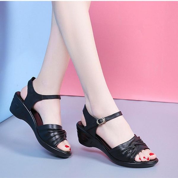 sandals middle-aged slope with fish mouth casual summer mother shoes solid color leather wedges ankle-strap jun13, Black
sandals middle-aged slope with fish mouth casual summer mother shoes solid color leather wedges ankle-strap jun13, Black