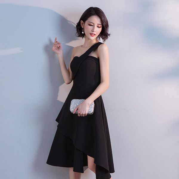 ethnic clothing asymmetrical prom party dress gown black spaghetti strap qipao one shoulder backless cheongsam zipper charming vestidos, Red
ethnic clothing asymmetrical prom party dress gown black spaghetti strap qipao one shoulder backless cheongsam zipper charming vestidos, Red