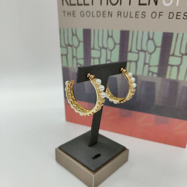 earrings new exaggerated atmosphere light luxury french earrings fashion temperament geometric pearl half circle earrings female accessories, Golden
earrings new exaggerated atmosphere light luxury french earrings fashion temperament geometric pearl half circle earrings female accessories, Golden