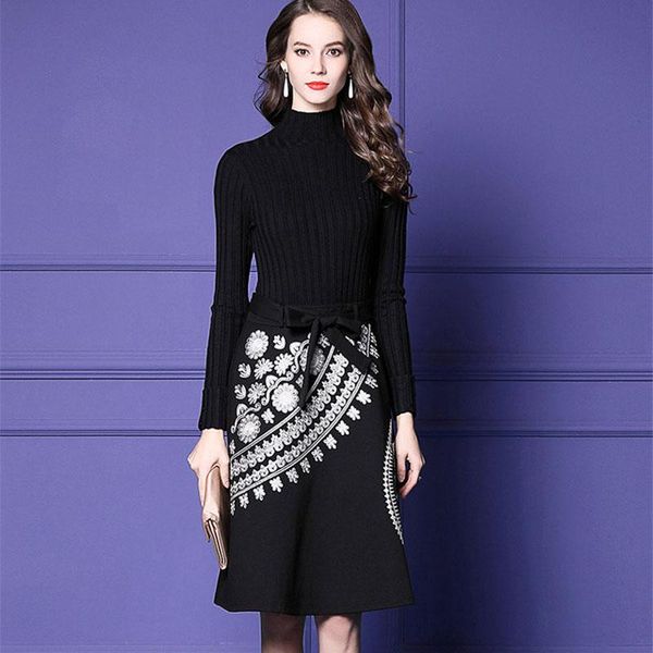 casual dresses runway designer gold vintage embroidery patchwork sweater dress autumn winter woman clothes long sleeve party robe femme vest, Black;gray
casual dresses runway designer gold vintage embroidery patchwork sweater dress autumn winter woman clothes long sleeve party robe femme vest, Black;gray