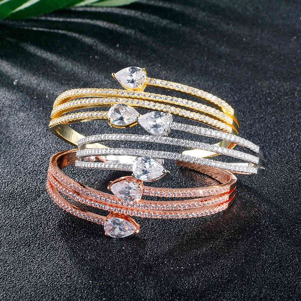 bangles bracelets feehow spring and summer new light luxury snake shaped open bracelet with aaa zircon trend hand decoration, Black
bangles bracelets feehow spring and summer new light luxury snake shaped open bracelet with aaa zircon trend hand decoration, Black