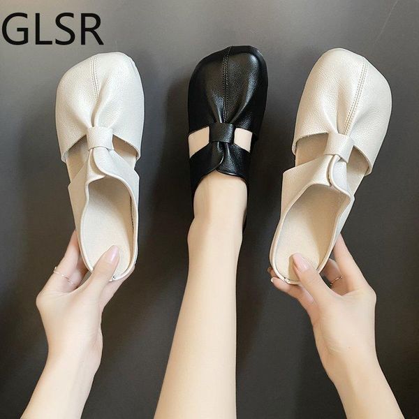 spring and summer leather slippers female simple soft bottom pu flat heel hollow sandals casual shoes, Black
spring and summer leather slippers female simple soft bottom pu flat heel hollow sandals casual shoes, Black
