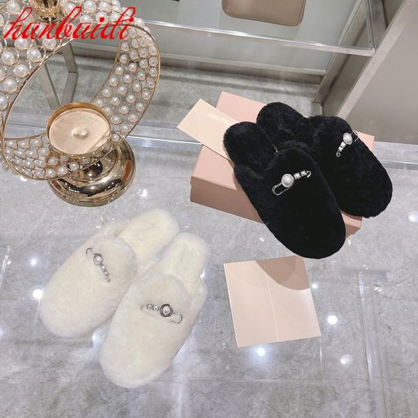slippers autumn winter women indoor floor shoes warm wool ladies shoe flip flops pearls metal decoration home flats slipper, Black
slippers autumn winter women indoor floor shoes warm wool ladies shoe flip flops pearls metal decoration home flats slipper, Black
