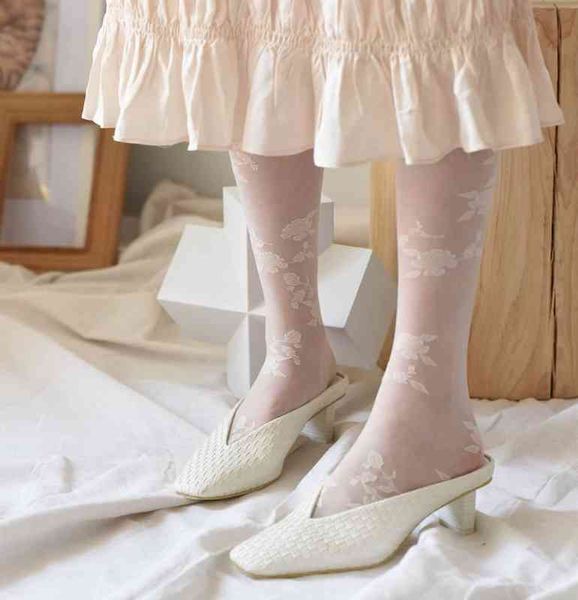 socks french elegant flower rose embroidery white silk stockings summer sweet pantyhose women, Red;black
socks french elegant flower rose embroidery white silk stockings summer sweet pantyhose women, Red;black