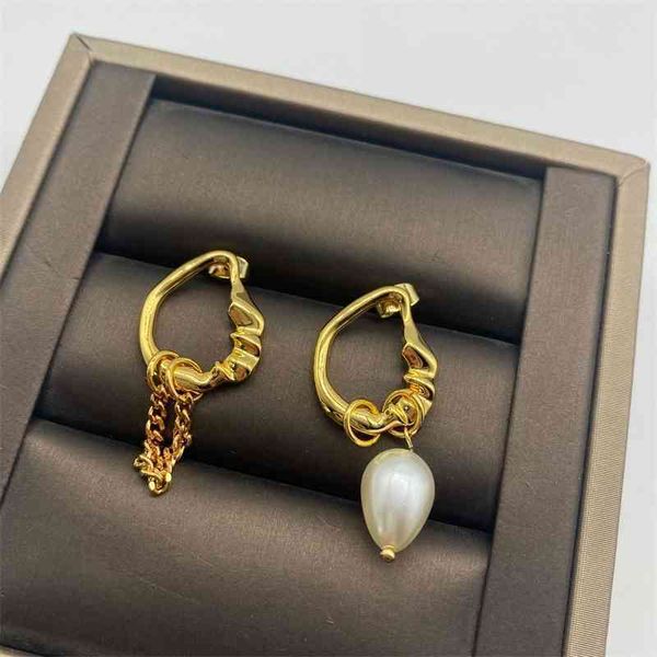 aaa designer jewelry onlineceli new french design exaggerated asymmetric pearl chain wind women's earrings okm1, Silver
aaa designer jewelry onlineceli new french design exaggerated asymmetric pearl chain wind women's earrings okm1, Silver