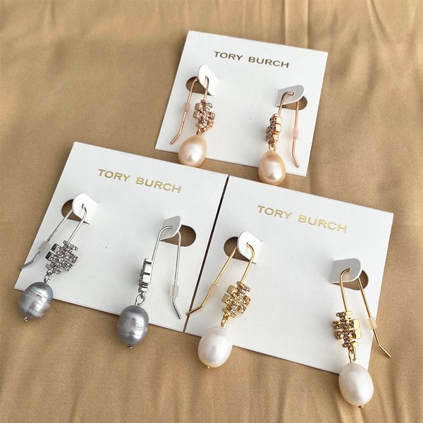 70% off luxury jewelry jewelry tb super sparkle inlaid fashion texture plated 18k gold natural pearl earrings, Golden;silver 
70% off luxury jewelry jewelry tb super sparkle inlaid fashion texture plated 18k gold natural pearl earrings, Golden;silver