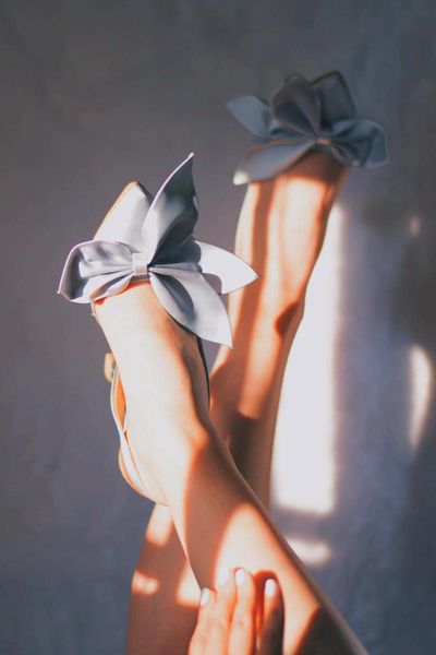 dress shoes sydney 4 different colors satin bow women 's high-heeled season ribbon women's fashion, Black
dress shoes sydney 4 different colors satin bow women 's high-heeled season ribbon women's fashion, Black