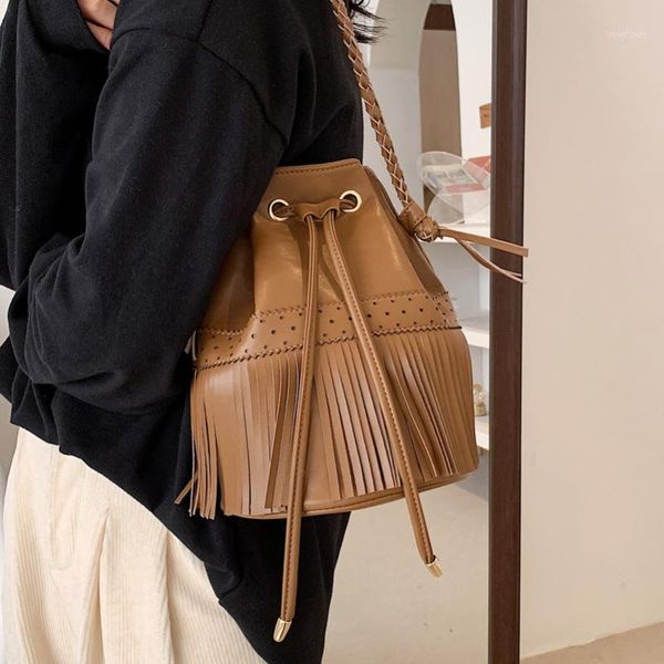 evening bags large capacity bag women's 2021 fashion tassel bucket niche one shoulder messenger
evening bags large capacity bag women's 2021 fashion tassel bucket niche one shoulder messenger
