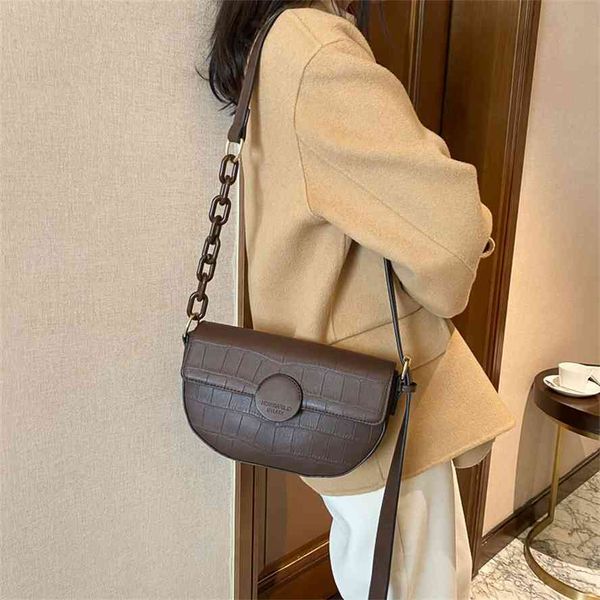storage baagnet red half moon women's 2020 new acrylic thick chain three use chest round buckle single shoulder messenger baggg bag
storage baagnet red half moon women's 2020 new acrylic thick chain three use chest round buckle single shoulder messenger baggg bag