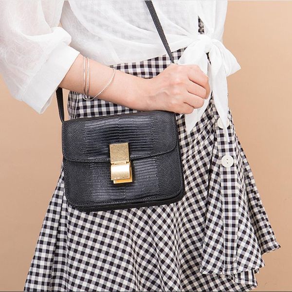 waist bags fashion female handbag cowhide square tassel color matching casual outdoor one-shoulder diagonal bag
waist bags fashion female handbag cowhide square tassel color matching casual outdoor one-shoulder diagonal bag
