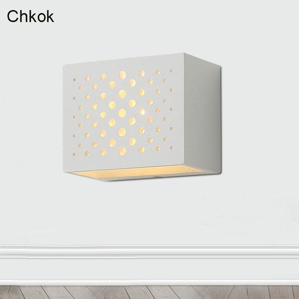 modern and simple square wall lamp. creative fashionable indoor outdoor lamps. el decorative lighting lamp
modern and simple square wall lamp. creative fashionable indoor outdoor lamps. el decorative lighting lamp
