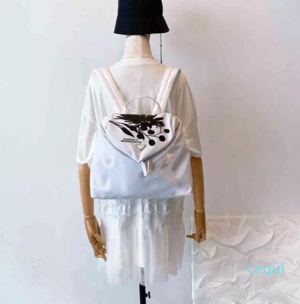 evening bags classic designer backpack style shoulder handbags luxury tote bag fashion high-end shoulders high-quality high-capacity
evening bags classic designer backpack style shoulder handbags luxury tote bag fashion high-end shoulders high-quality high-capacity