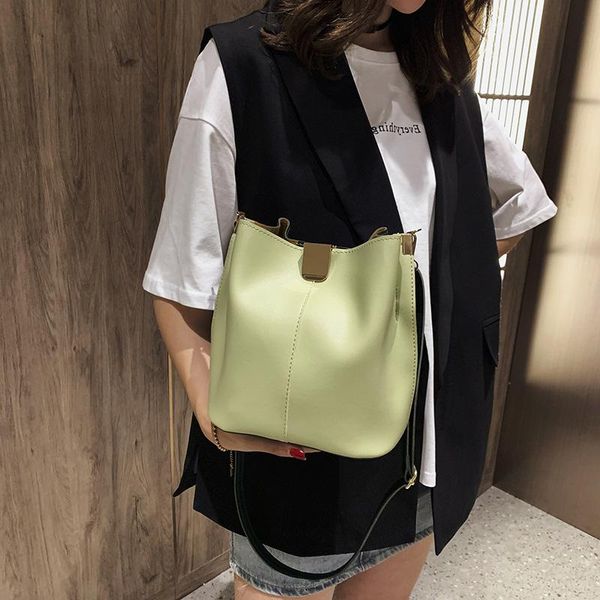 evening bags 2021 fashion ladies bucket bag pu leather crossbody large capacity simple shoulder for women
evening bags 2021 fashion ladies bucket bag pu leather crossbody large capacity simple shoulder for women