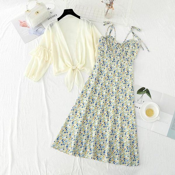 casual dresses floral print women dress 2-piece set 2021 summer vintage sweet chiffon sling + long sleeve robe femme, Black;gray
casual dresses floral print women dress 2-piece set 2021 summer vintage sweet chiffon sling + long sleeve robe femme, Black;gray