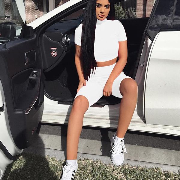 summer women's suit round neck two-piece nightclub slim short sleeve high waist shorts gym clothing, White;black
summer women's suit round neck two-piece nightclub slim short sleeve high waist shorts gym clothing, White;black