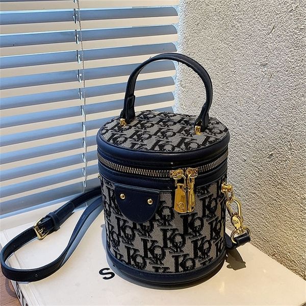 designer sale fashion cylinder letter texture backpack new women's bag trend single shoulder diagonal cross hand small round lbrj
designer sale fashion cylinder letter texture backpack new women's bag trend single shoulder diagonal cross hand small round lbrj