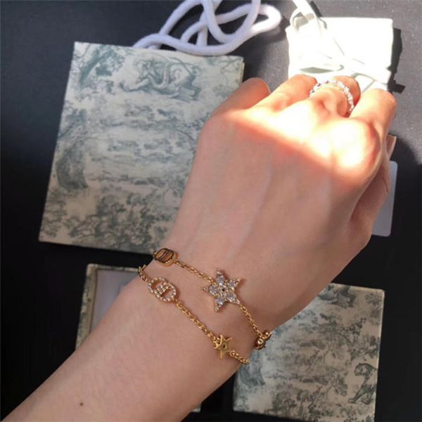 2020 seiko high version new two-piece bracelet five-pointed star women's gold letter water brick bracelet, Golden;silver
2020 seiko high version new two-piece bracelet five-pointed star women's gold letter water brick bracelet, Golden;silver