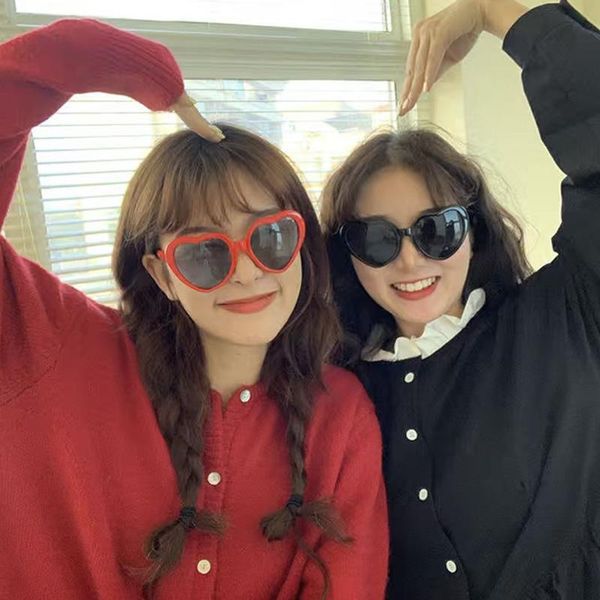 sunglasses cute heart-shaped party men women fashion designer outdoor sports street shooting glasses uv400, White;black
sunglasses cute heart-shaped party men women fashion designer outdoor sports street shooting glasses uv400, White;black
