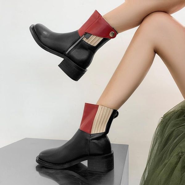 boots autumn winter 2021 leather women's british style color matching short thick heel plicing brown black size 34-40
boots autumn winter 2021 leather women's british style color matching short thick heel plicing brown black size 34-40