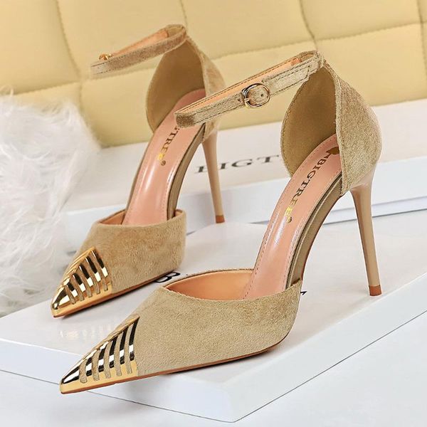 dress shoes 2021 summer women black nude flock heels sandals 10cm fetish high pumps designer lady plus size prom nightclub
dress shoes 2021 summer women black nude flock heels sandals 10cm fetish high pumps designer lady plus size prom nightclub