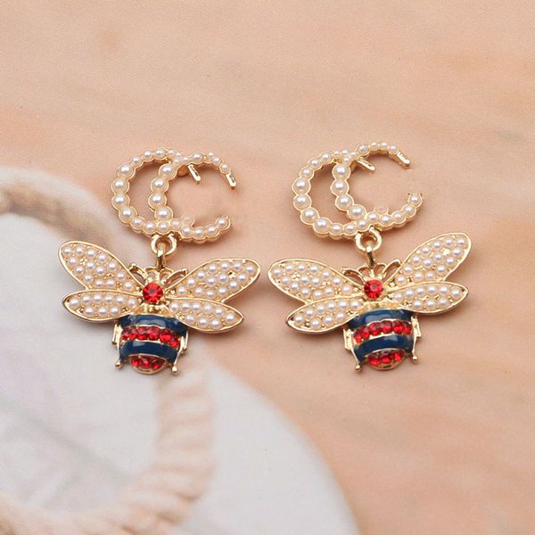 18k gold plated luxury designers brand letters stud earrings geometric famous women 925 silver crystal rhinestone pearl bee pendant earring, Golden;silver
18k gold plated luxury designers brand letters stud earrings geometric famous women 925 silver crystal rhinestone pearl bee pendant earring, Golden;silver