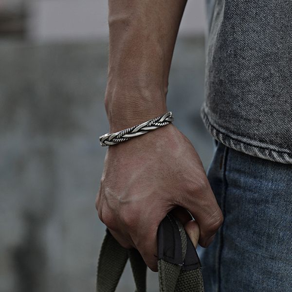 hip-hop men charm bracelet twisted stainless steel fashion sterling silver thailand nightclub party stretch cuff bangle, Golden;silver
hip-hop men charm bracelet twisted stainless steel fashion sterling silver thailand nightclub party stretch cuff bangle, Golden;silver