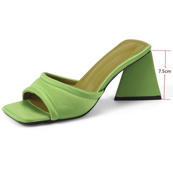 slippers women's special material sandals summer thick-soled high-heeled .5cm thick-heeled party nightclub y42r, Black
slippers women's special material sandals summer thick-soled high-heeled .5cm thick-heeled party nightclub y42r, Black