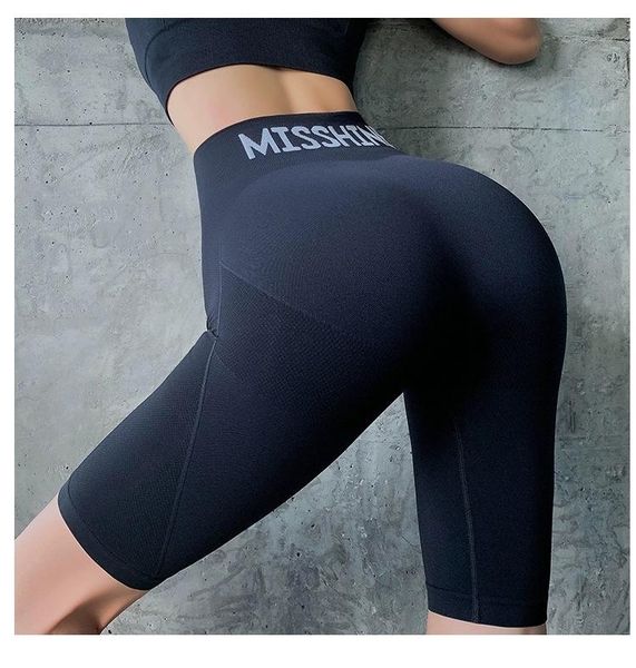 yoga outfits fashion tight high waist seamless sports nylon shorts women's light fast dry elastic running fitness push up hip gym pants, White;red
yoga outfits fashion tight high waist seamless sports nylon shorts women's light fast dry elastic running fitness push up hip gym pants, White;red