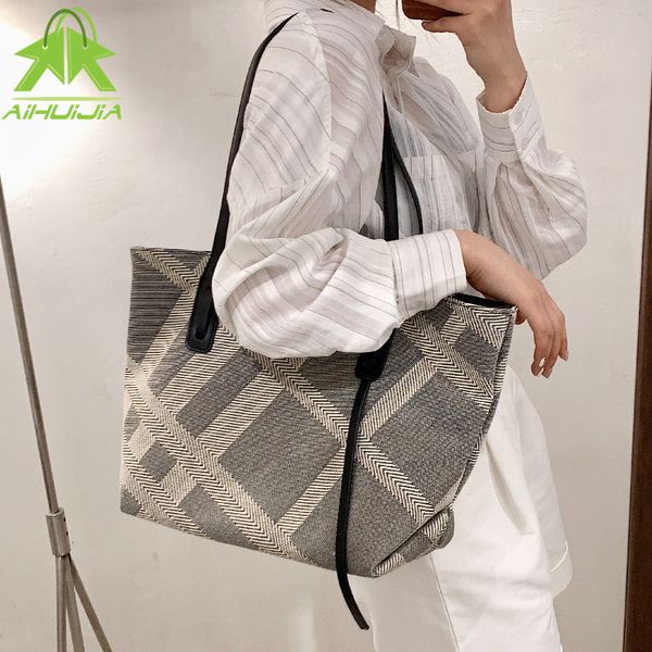 luxury design ladies handbag 2021 summer new ladies shoulder bag fashion large-capacity all-match travel women bags
luxury design ladies handbag 2021 summer new ladies shoulder bag fashion large-capacity all-match travel women bags