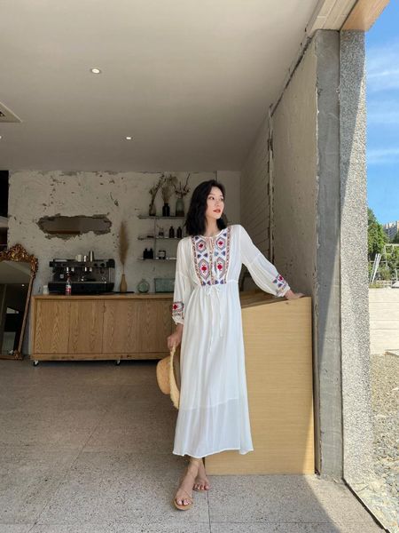 women's swimwear long skirt embroidered holiday dress skinny beach f647, White;black
women's swimwear long skirt embroidered holiday dress skinny beach f647, White;black