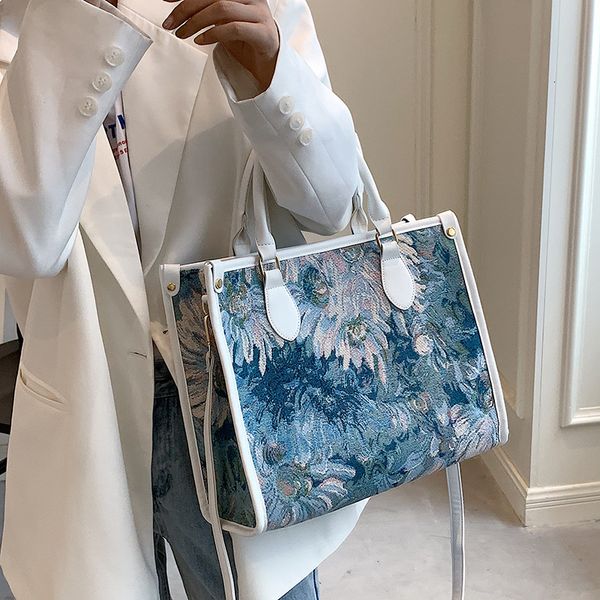 2021 new oil painting graffiti simple large capacity diana korean fashion ins one shoulder messenger bag
2021 new oil painting graffiti simple large capacity diana korean fashion ins one shoulder messenger bag
