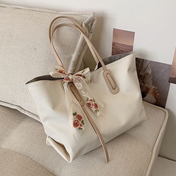 niche design simple bag female 2021 new fashion high-end large-capacity shoulder bag versatile tote bag underarm width 48cm
niche design simple bag female 2021 new fashion high-end large-capacity shoulder bag versatile tote bag underarm width 48cm