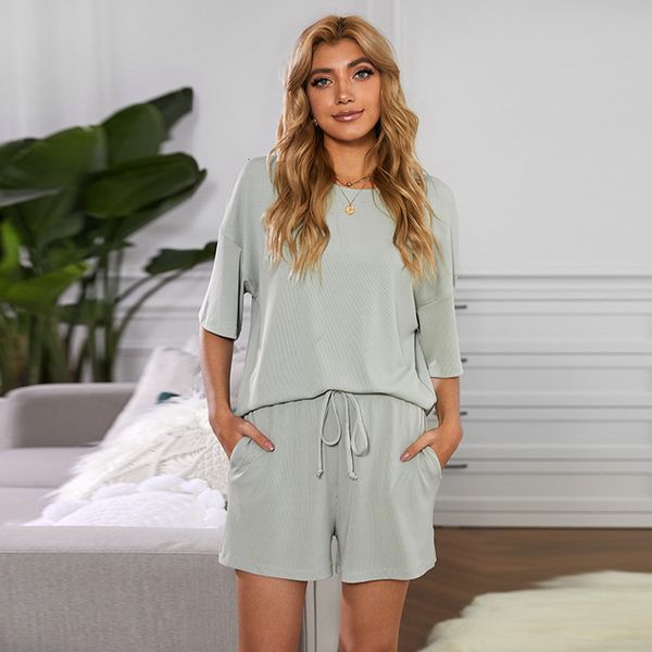 spring pajamas women's and summer 2021 new knitted home solid color short sleeve suit, Black;red
spring pajamas women's and summer 2021 new knitted home solid color short sleeve suit, Black;red