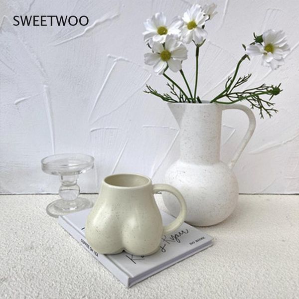 mugs creative ceramic coffee cup, deskdecoration,cup body art, glass water bottle,nordic simple decoration,home decoration crafts
mugs creative ceramic coffee cup, deskdecoration,cup body art, glass water bottle,nordic simple decoration,home decoration crafts