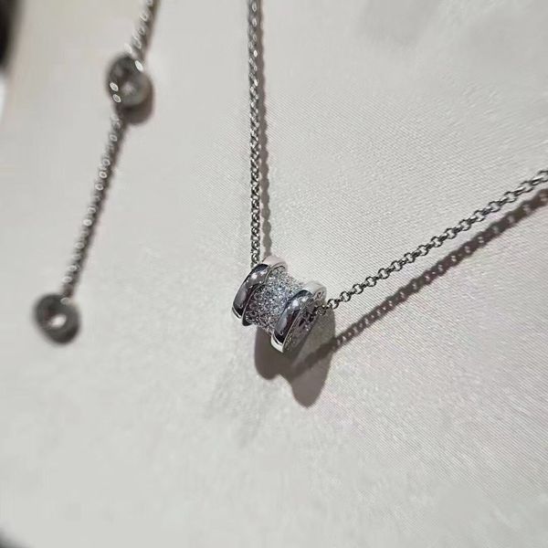 design jewelry small manyao diamond studded titanium steel necklace classic charity 18k rose gold sky star small pendant clavicle chain, Golden;silver
design jewelry small manyao diamond studded titanium steel necklace classic charity 18k rose gold sky star small pendant clavicle chain, Golden;silver