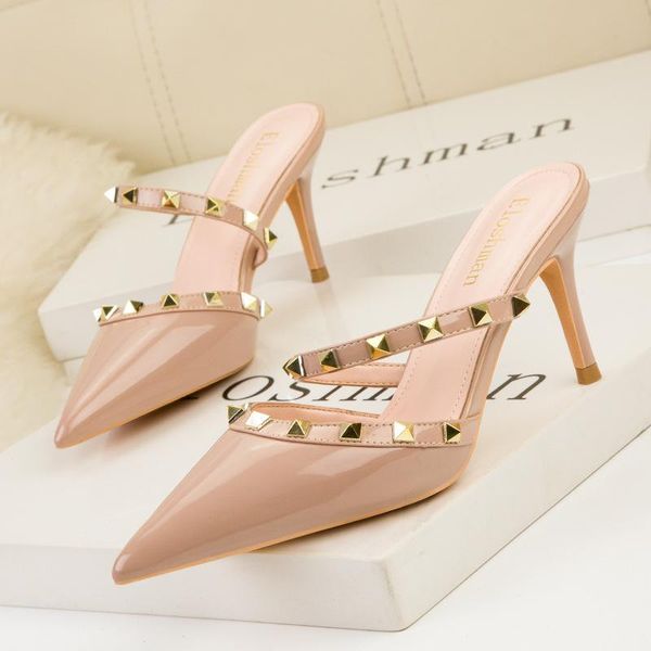 dress shoes 2021 women rivets summer mules slippers high heels sandals pointed toe thin outside talon femme, Black
dress shoes 2021 women rivets summer mules slippers high heels sandals pointed toe thin outside talon femme, Black