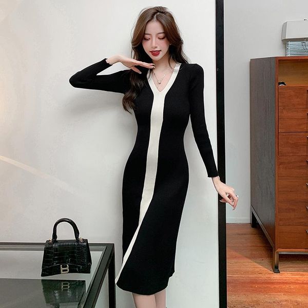 casual dresses 2021 autumn winter knitted dress over the knee and waist slim french medium long v-neck, Black;gray
casual dresses 2021 autumn winter knitted dress over the knee and waist slim french medium long v-neck, Black;gray