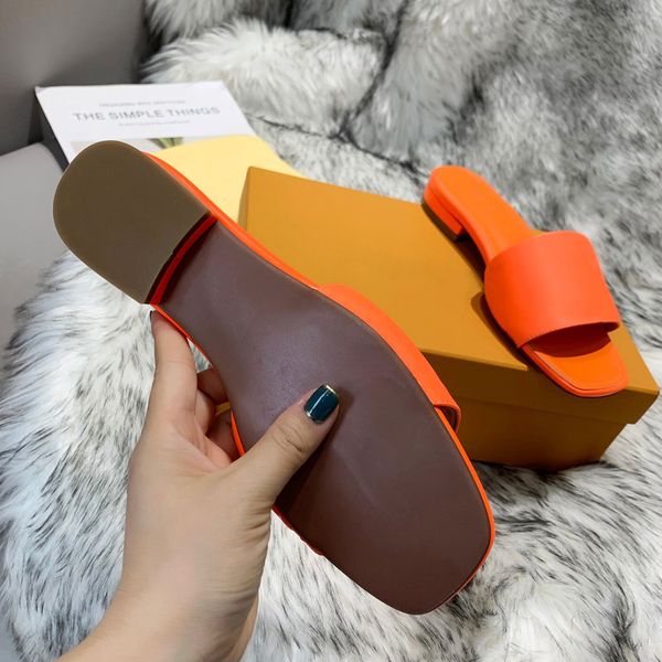 21ss Revival TopSportMarket Flat Mules Slipper Men Women Slides Sandals Designer Shoes Black Pink Orange Blue WATERFRONT White Leather Flip, Color#5
21ss Revival TopSportMarket Flat Mules Slipper Men Women Slides Sandals Designer Shoes Black Pink Orange Blue WATERFRONT White Leather Flip, Color#5
