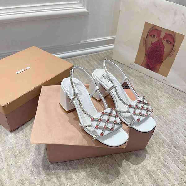 zomer hoge hak dikke vrouwen slippers vierkante strass peep toe slides dames runway jurk schoenen gladiator sandalen 60% off store online, Black
zomer hoge hak dikke vrouwen slippers vierkante strass peep toe slides dames runway jurk schoenen gladiator sandalen 60% off store online, Black