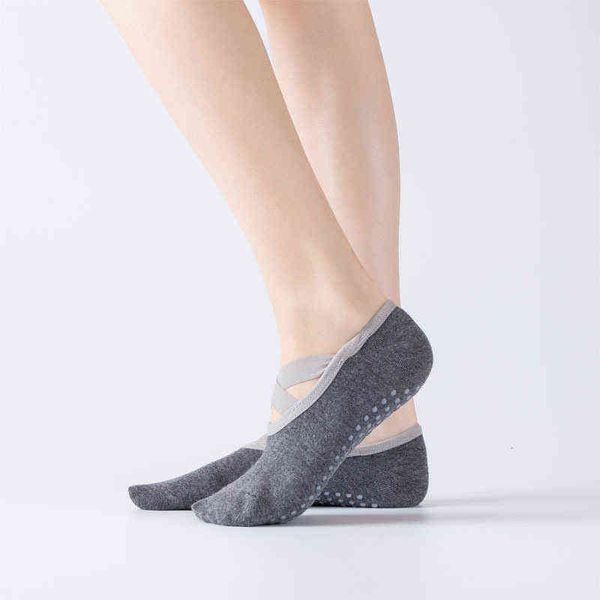 yoga combed cotton ballet cross tie indoor floor korean fashion dispensing sports socks, Black;white
yoga combed cotton ballet cross tie indoor floor korean fashion dispensing sports socks, Black;white