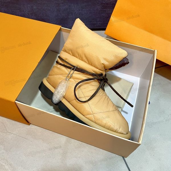 lvs shoe 2021 winter snow boots high-quality famous luxury designer fashion leather warm and lightweight womens flat bottom low head letter, Black
lvs shoe 2021 winter snow boots high-quality famous luxury designer fashion leather warm and lightweight womens flat bottom low head letter, Black