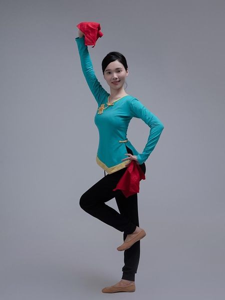 ethnic clothing jiaozhou yangko dance costumes performance clothes national style and art examination practice women's flower drum lamp, Red
ethnic clothing jiaozhou yangko dance costumes performance clothes national style and art examination practice women's flower drum lamp, Red