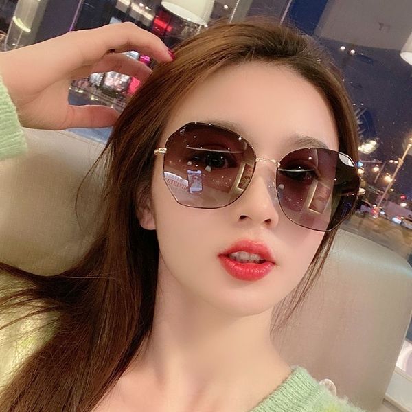 DK3 2020eyeglass women's cycling outdoor sunglasses korean polarizing sun anti ultraviolet fashion net red same glasses, White;black
DK3 2020eyeglass women's cycling outdoor sunglasses korean polarizing sun anti ultraviolet fashion net red same glasses, White;black
