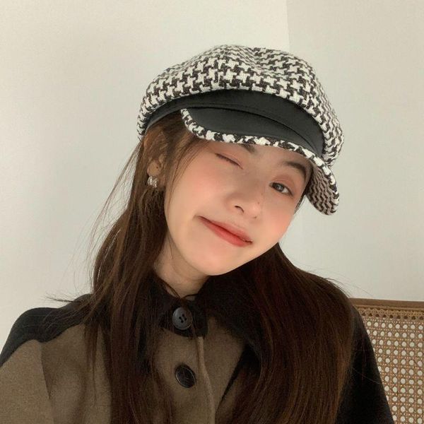 berets women's hats 2021 korean version of autumn and winter female beret octagonal hat retro painter, Blue;gray
berets women's hats 2021 korean version of autumn and winter female beret octagonal hat retro painter, Blue;gray